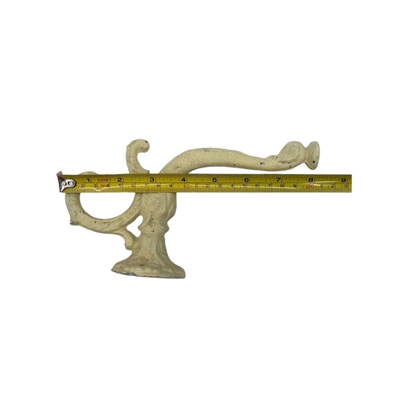 Vintage Ornate Wall 3 Hook Towel Robe Coat Hat Rack Whitewashed Cast Metal - Picture 3 of 10